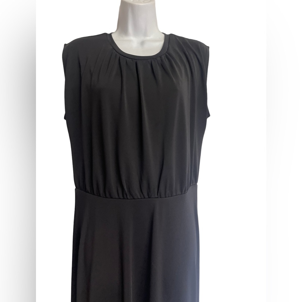 Ann Taylor dress size 8 stunning simple long black sleeveless maxi dress🖤 - Picture 4 of 6